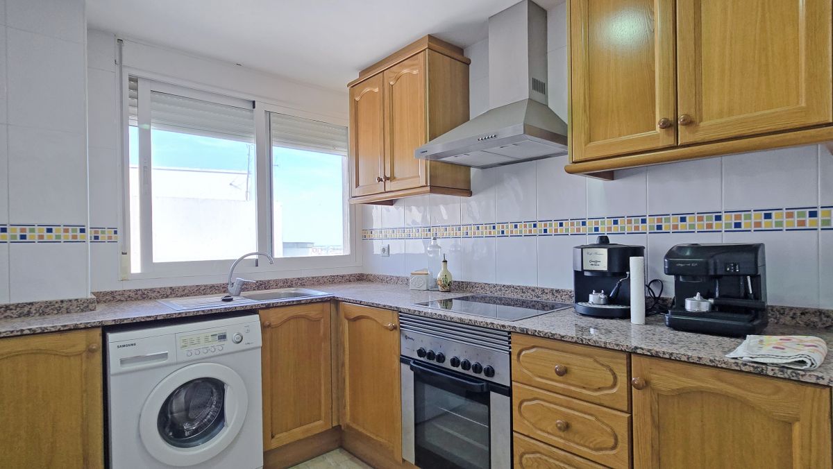 Penthouse apartment in Ador with huge terrace and sea views
