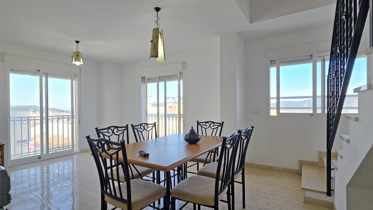 Penthouse apartment in Ador with huge terrace and sea views