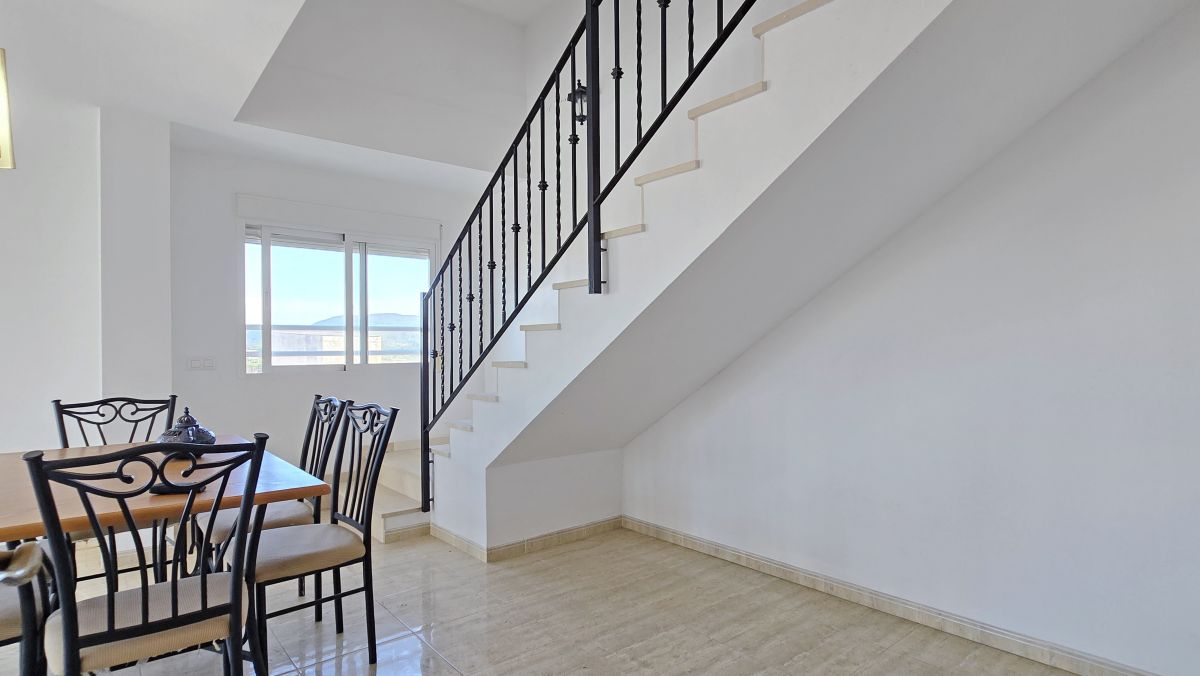 Penthouse apartment in Ador with huge terrace and sea views