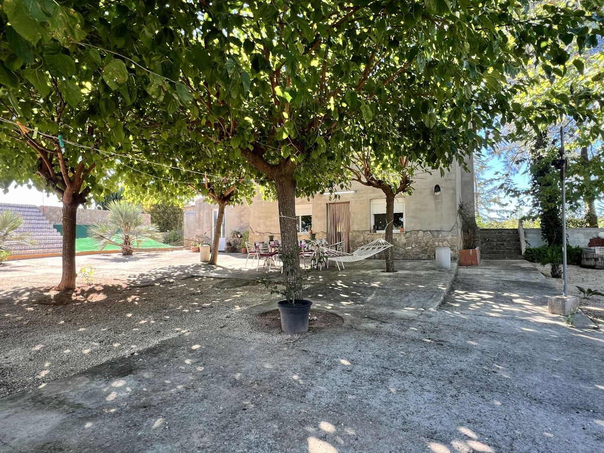 Großes Chalet in Afarrasi, 3 Schlafzimmer, 2 Badezimmer