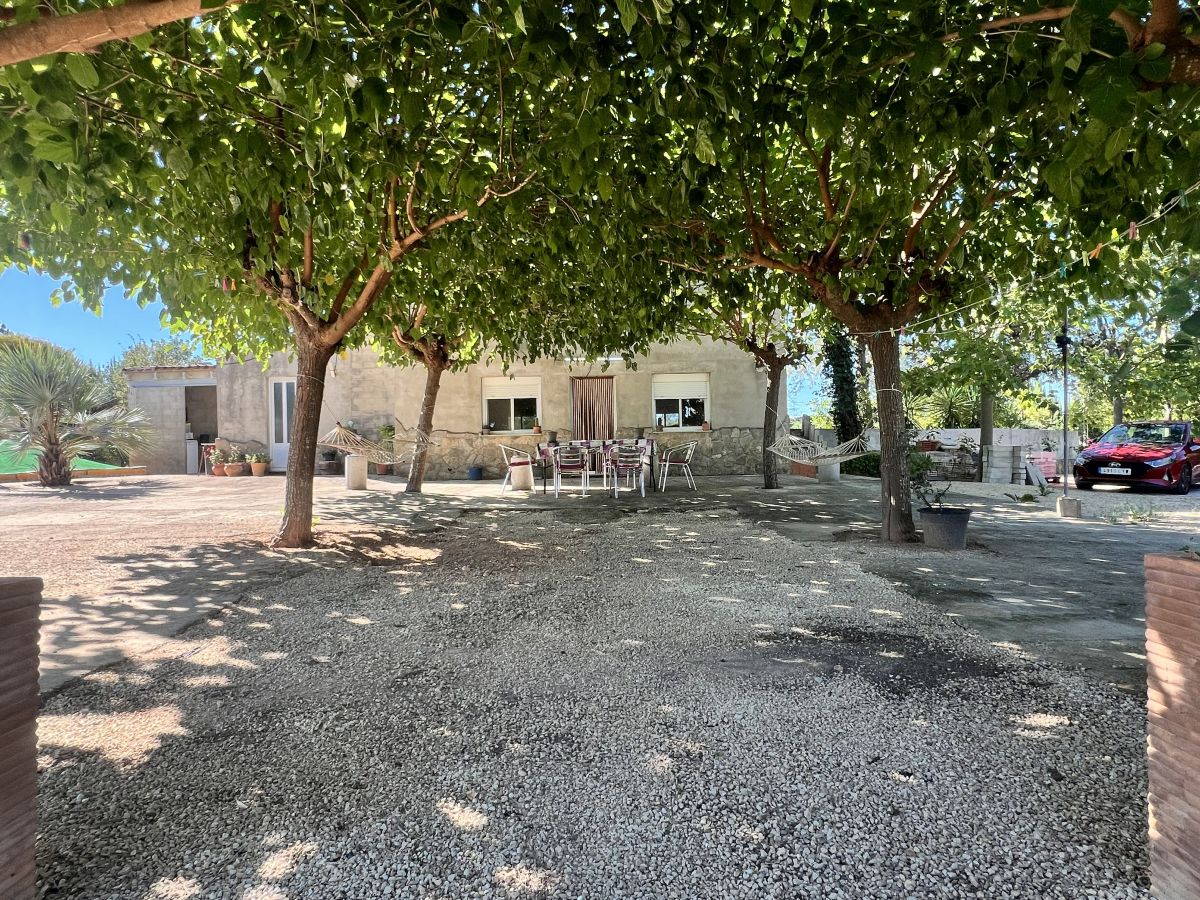 Großes Chalet in Afarrasi, 3 Schlafzimmer, 2 Badezimmer