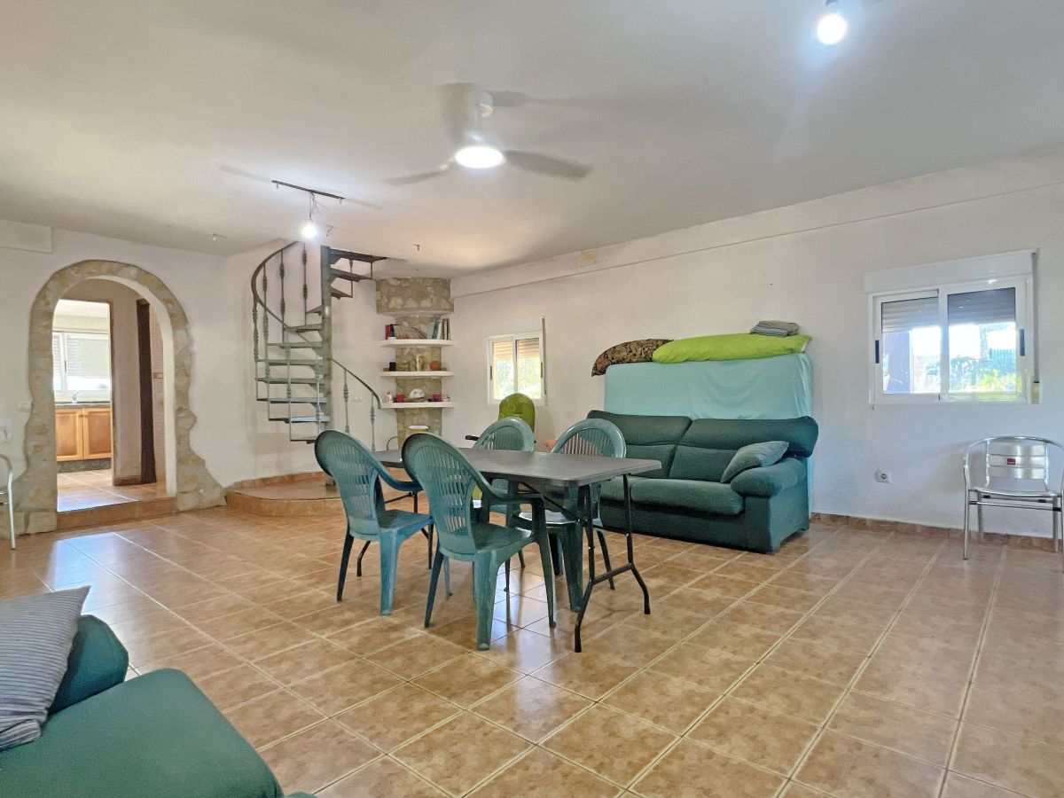 Großes Chalet in Afarrasi, 3 Schlafzimmer, 2 Badezimmer