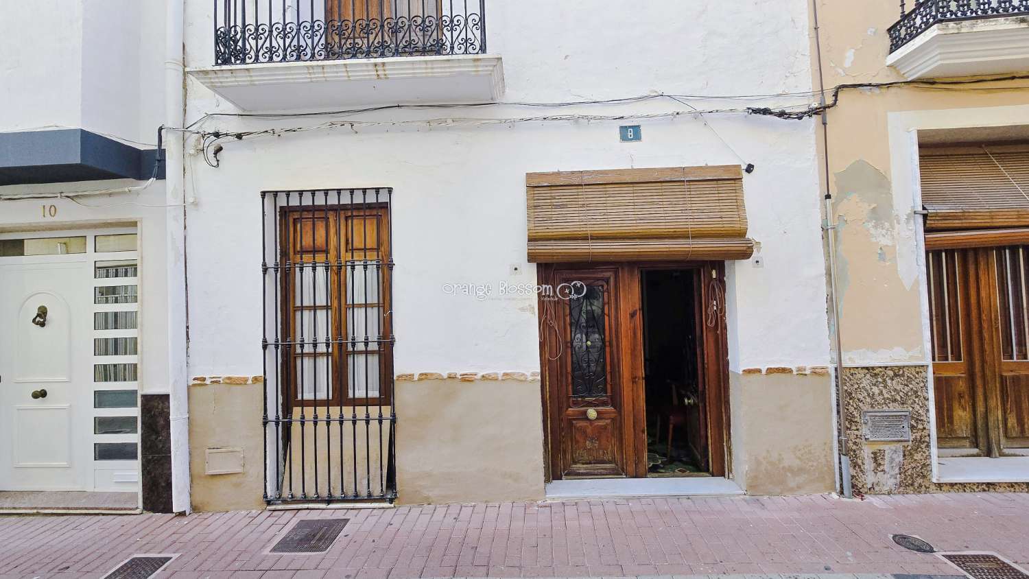 A large family house in the popular village of La Font den Carros.