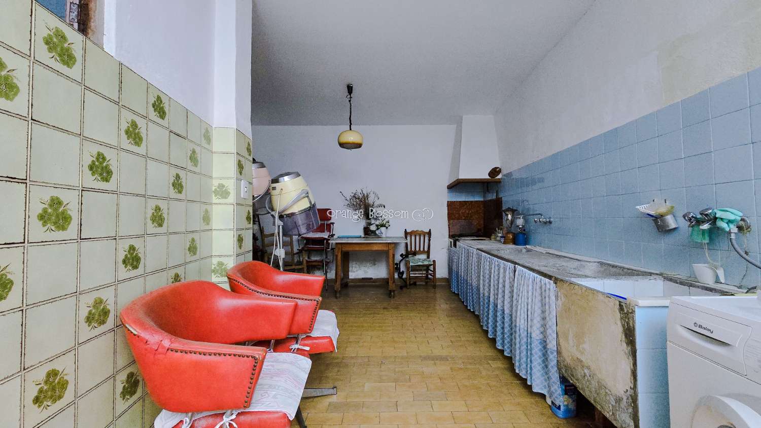 A large family house in the popular village of La Font den Carros.