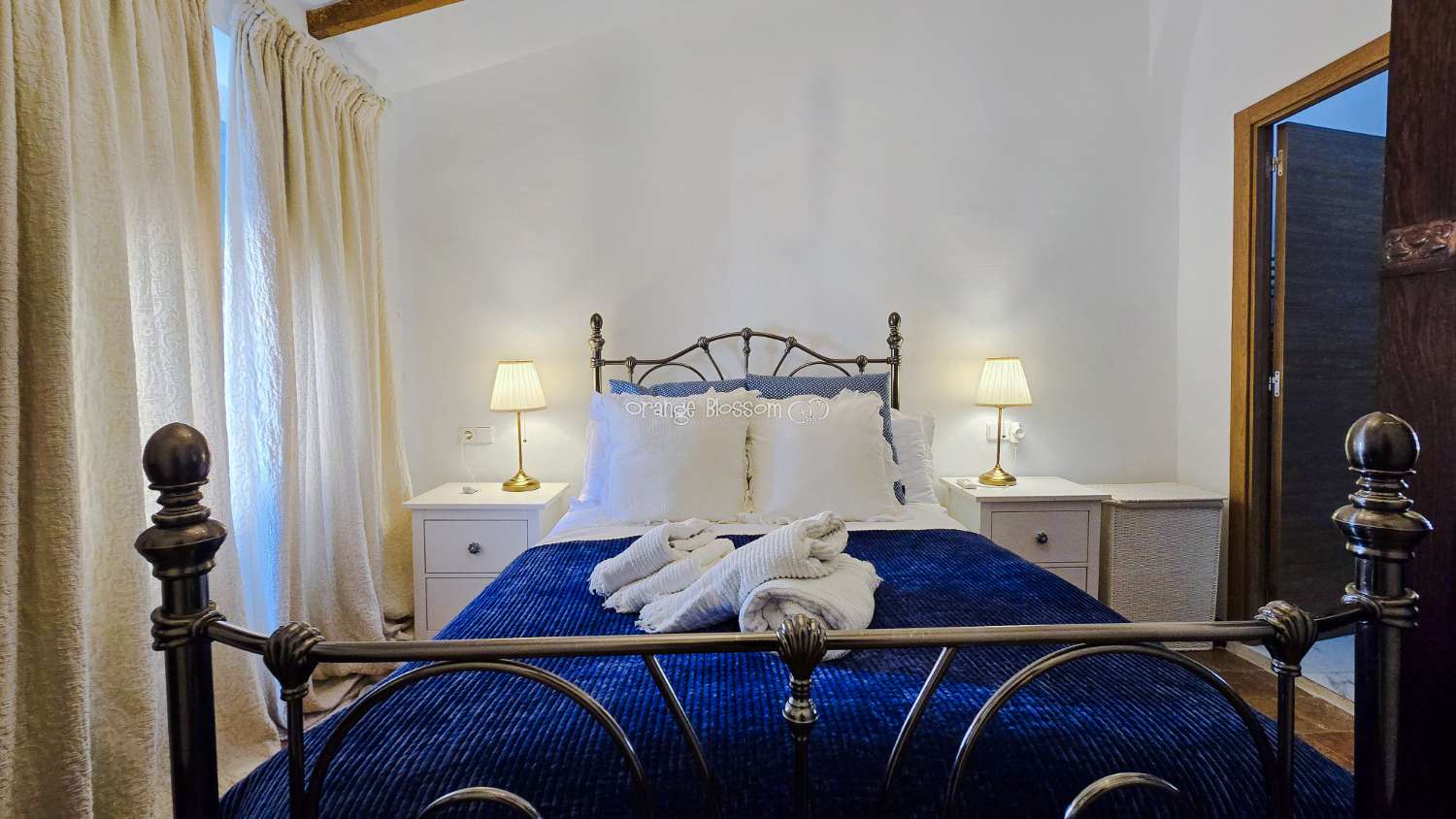 Beautifully Restored Townhouse with Independent Guest Annexe in Villalonga