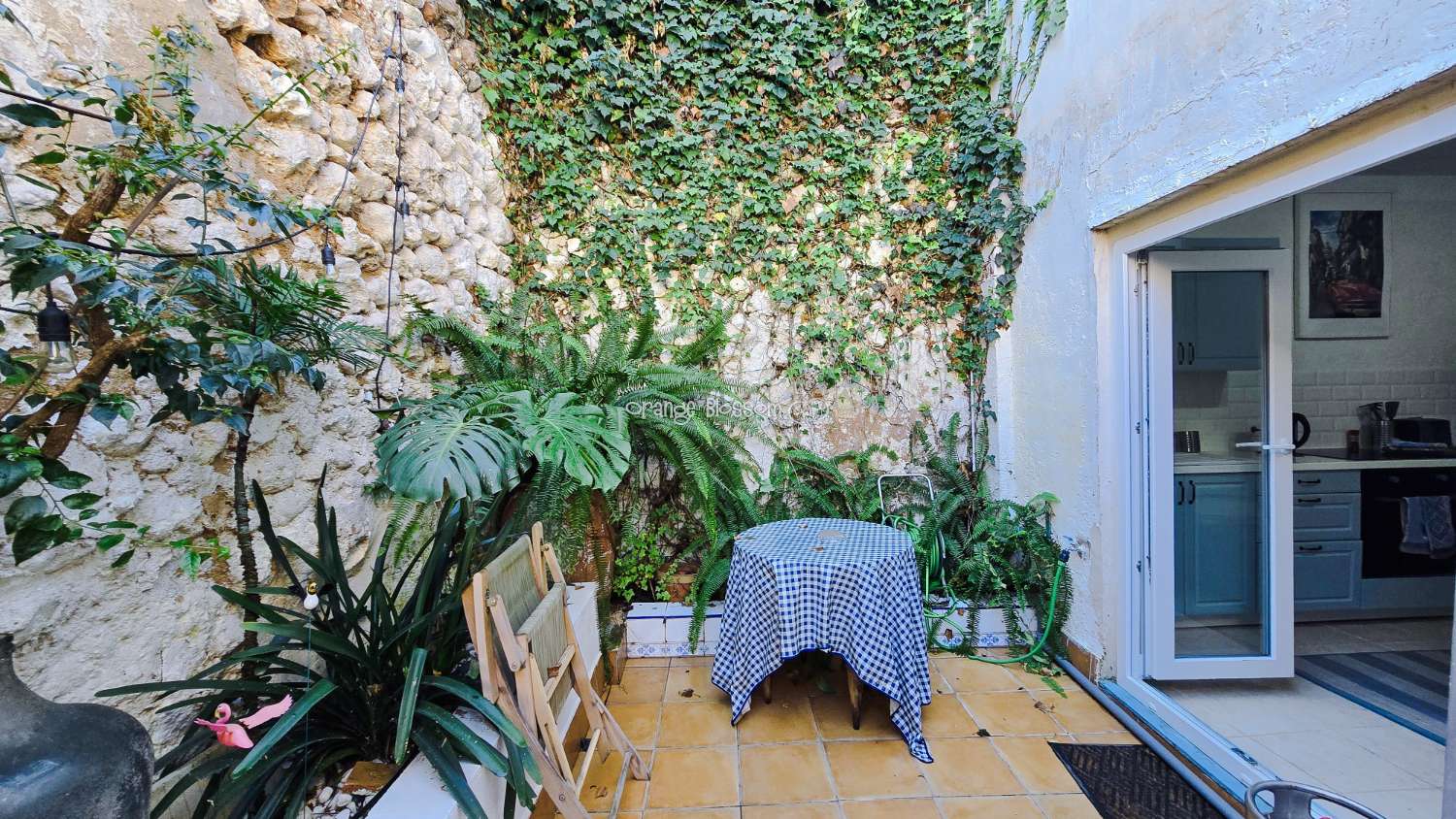 Beautifully Restored Townhouse with Independent Guest Annexe in Villalonga