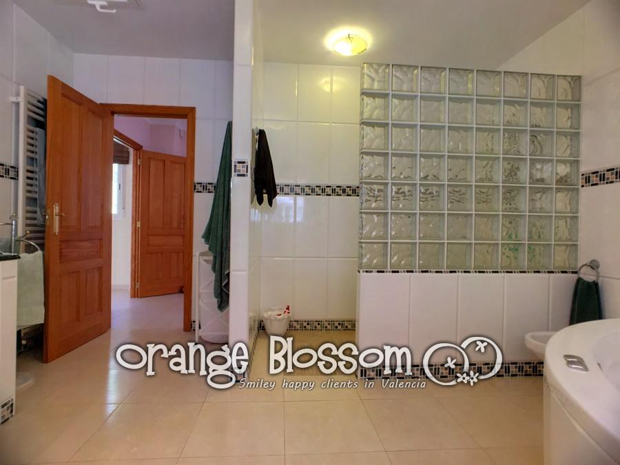 Villa for sale in Gandia