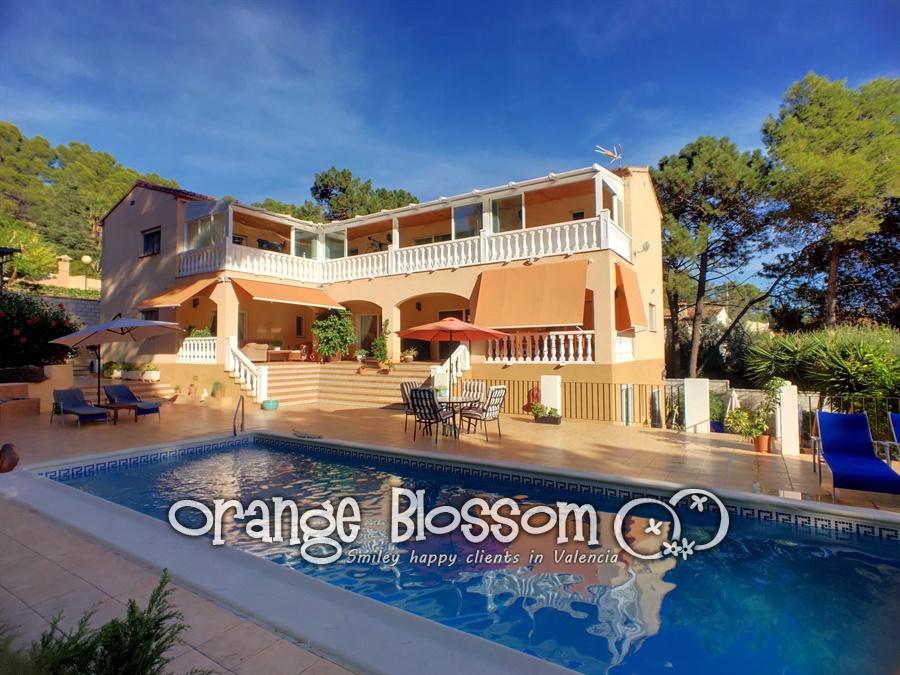 Villa for sale in Gandia