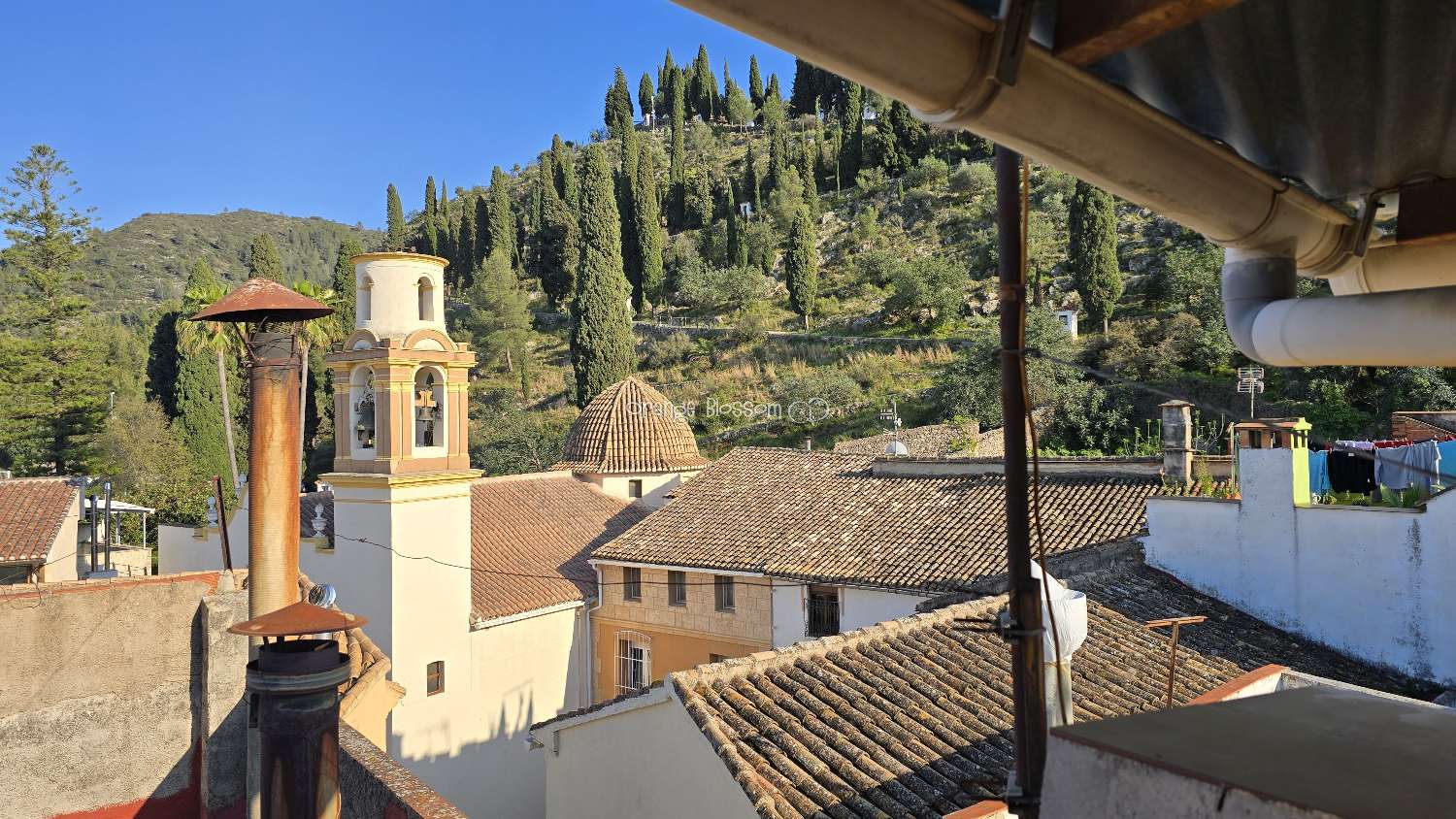 Esta propiedad tiene mucho potencial. Debes venir y comprobarlo por ti mismo.