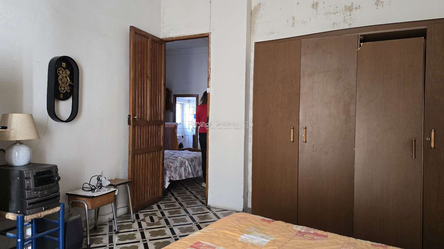 Esta propiedad tiene mucho potencial. Debes venir y comprobarlo por ti mismo.