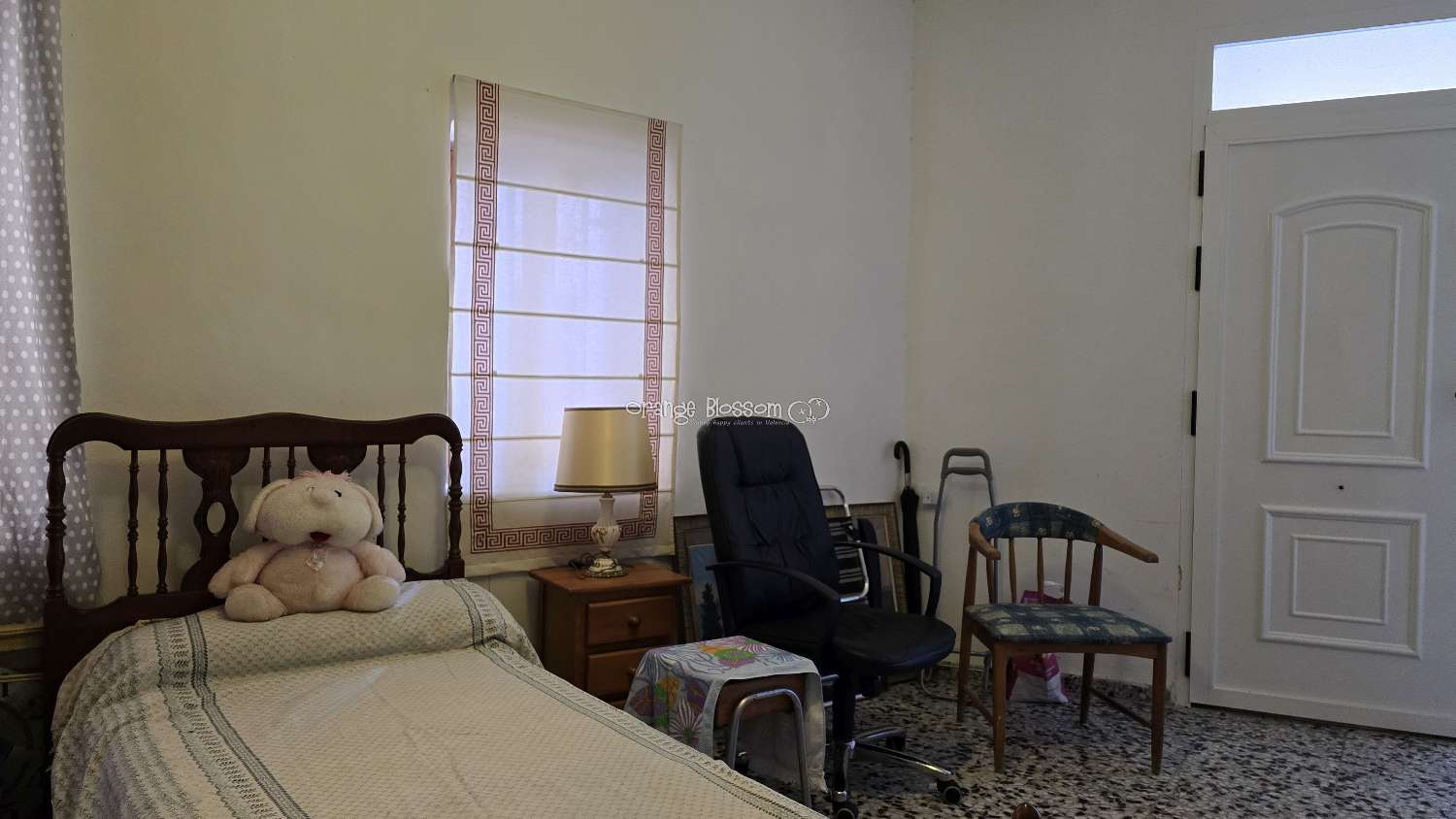 Esta propiedad tiene mucho potencial. Debes venir y comprobarlo por ti mismo.