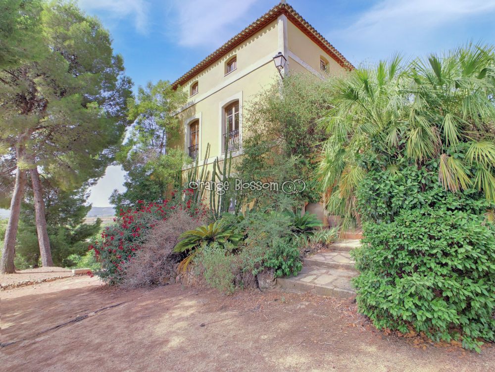 Villa en venta en Ontinyent